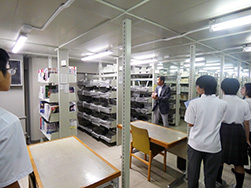 施設見学06