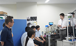 施設見学06