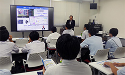 施設見学08